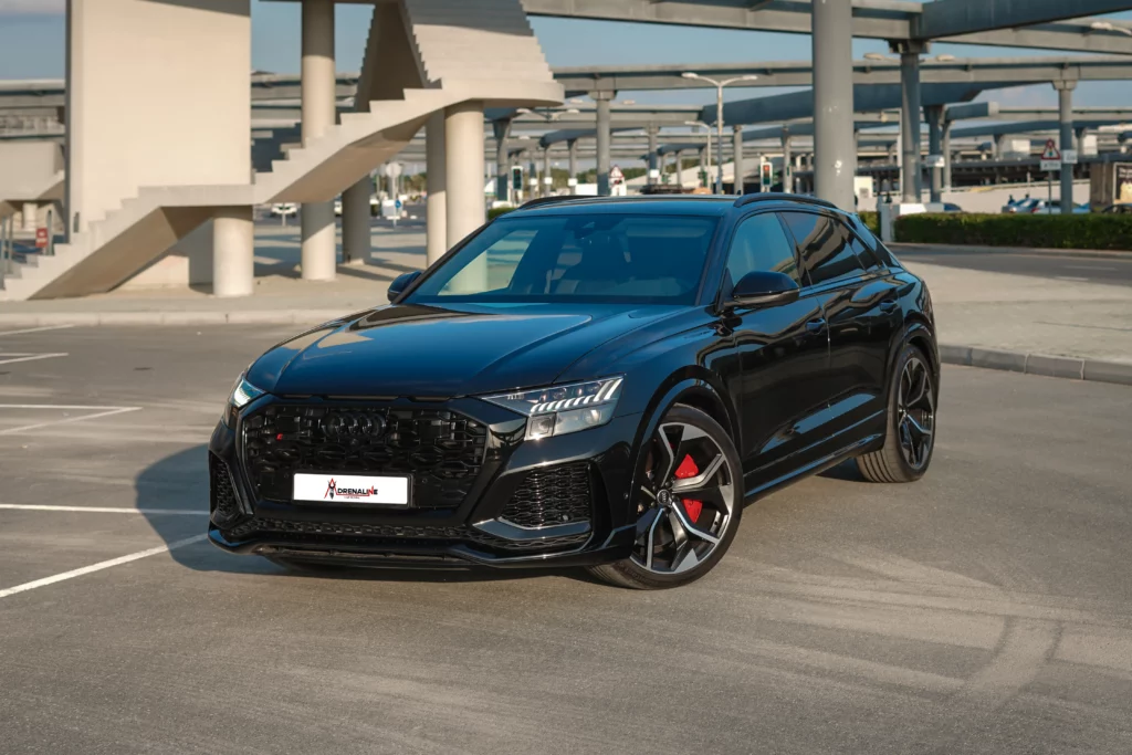 Audi RSQ8 Cover