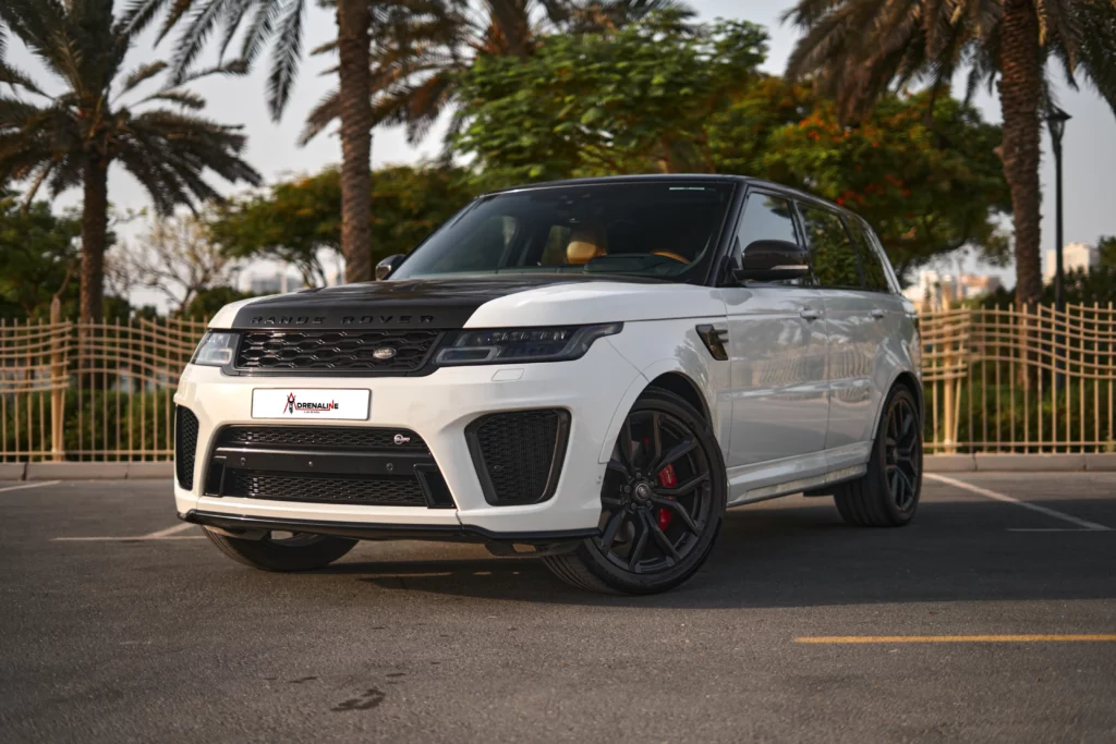 Range Rover Sport SVR left 12