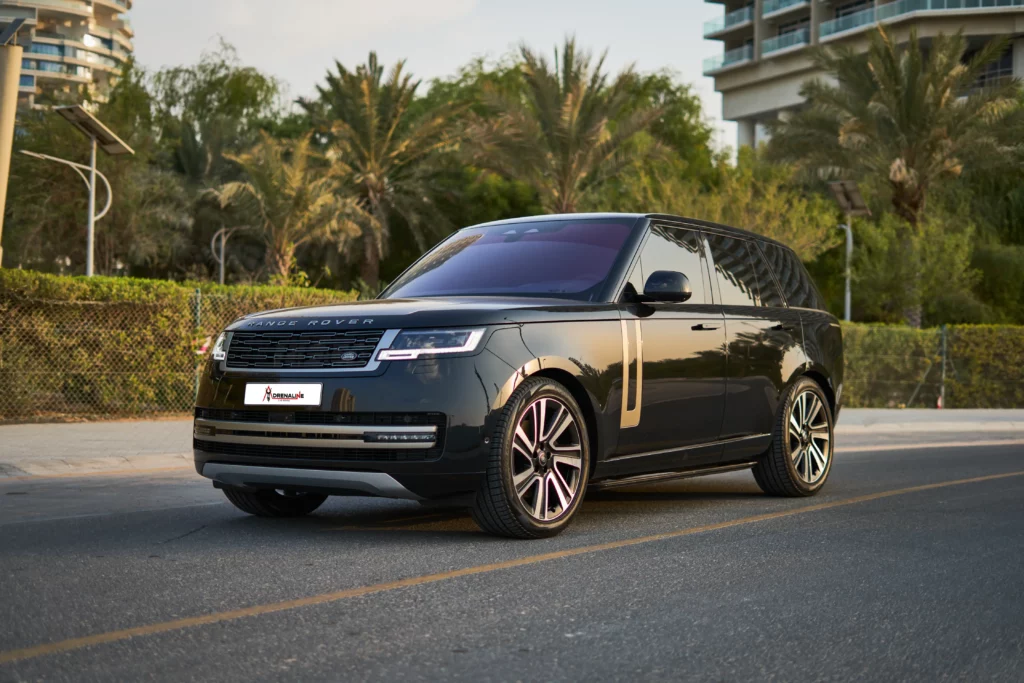 Range Rover Vogue HSE Black left 11